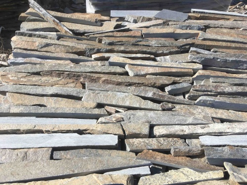 Горбушка златолит мультиколор для облицовки купить в Белоярском