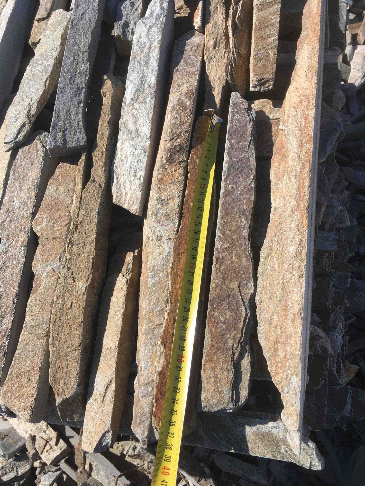 Горбушка златолит мультиколор для облицовки купить в Белоярском