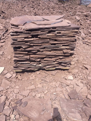 Плитняк лемезит бордовый для цоколя 1,5-2 см купить в Белоярском