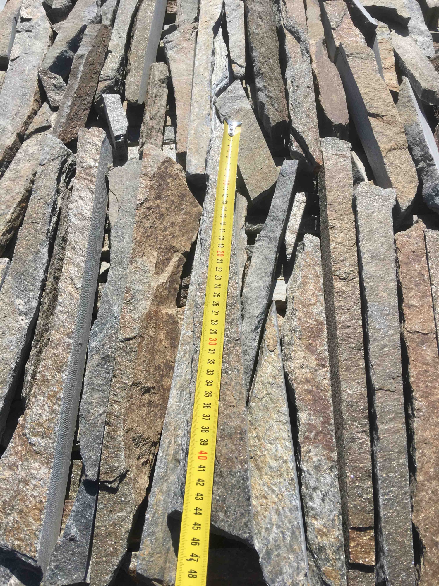 Горбушка златолит мультиколор для облицовки купить в Белоярском