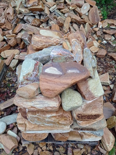 Златолит жёлтый, жёлто-зелёный глыбки и валуны для ланшафтного дизайна купить в Белоярском