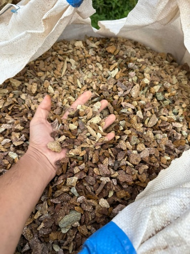 Златолит персиковый декоративная каменная крошка купить в Белоярском