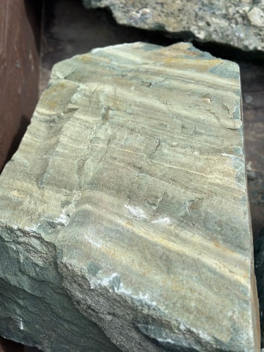 Ландшафтные глыбы зелёные 200-500 килограмм купить в Белоярском