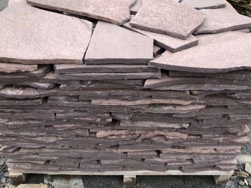 Плитняк лемезит бордовый для облицовки цоколя 20-25 мм  купить в Белоярском