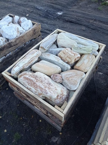 Златолит жёлтый, жёлто-зелёный глыбки и валуны для ланшафтного дизайна купить в Белоярском