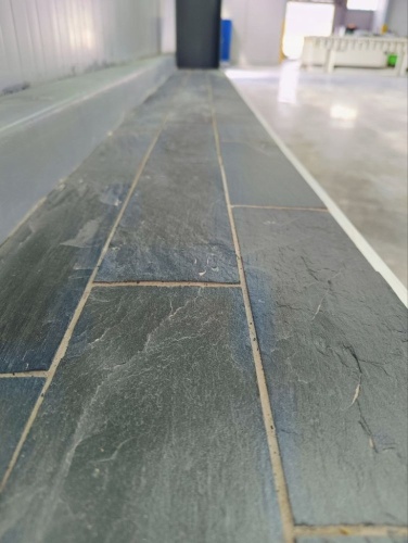 Плитка чёрная из натурального камня фасадная 30 см * 5 см, толщина 7 мм -30 мм купить в Белоярском